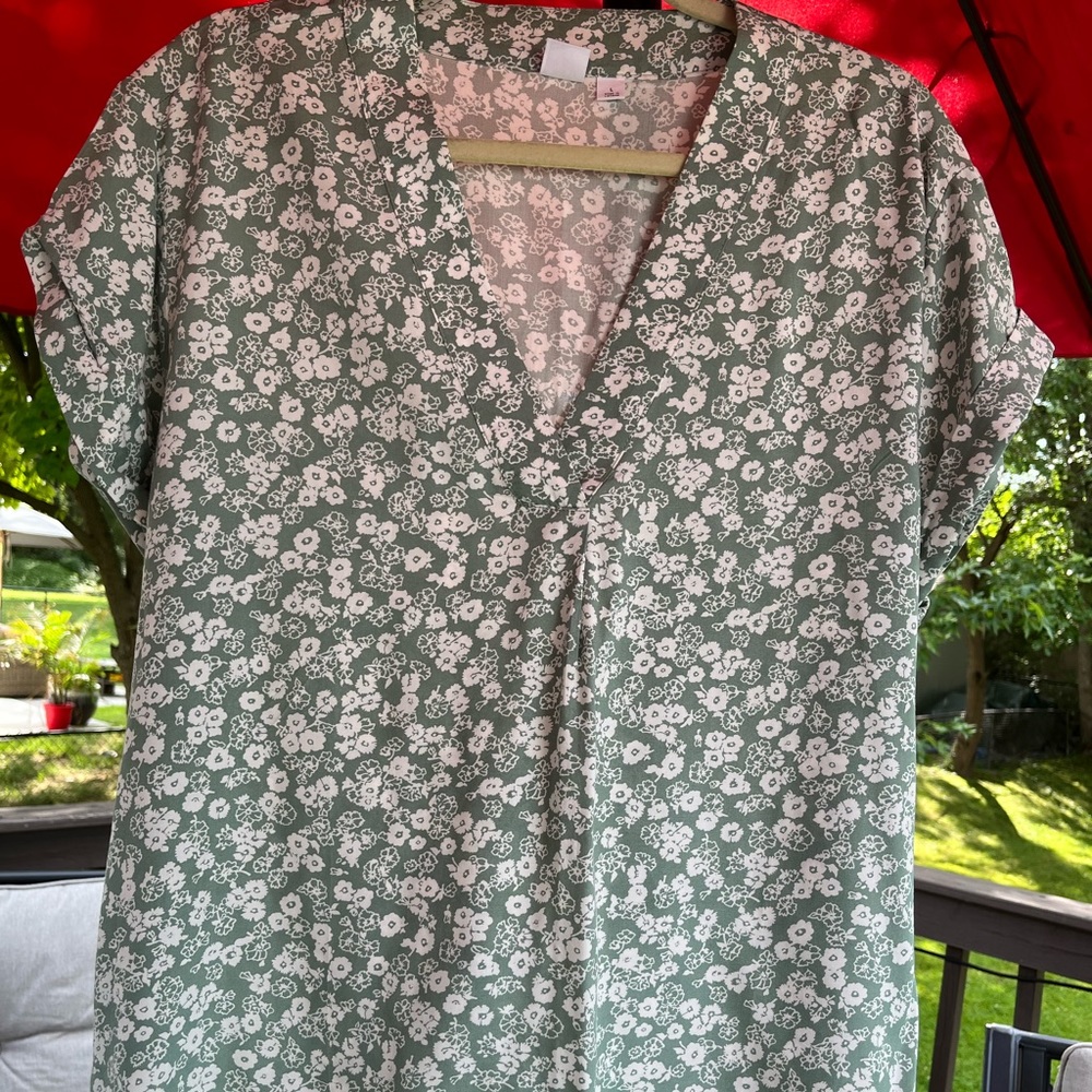 Gap Light Green Floral Short Sleeve Blouse